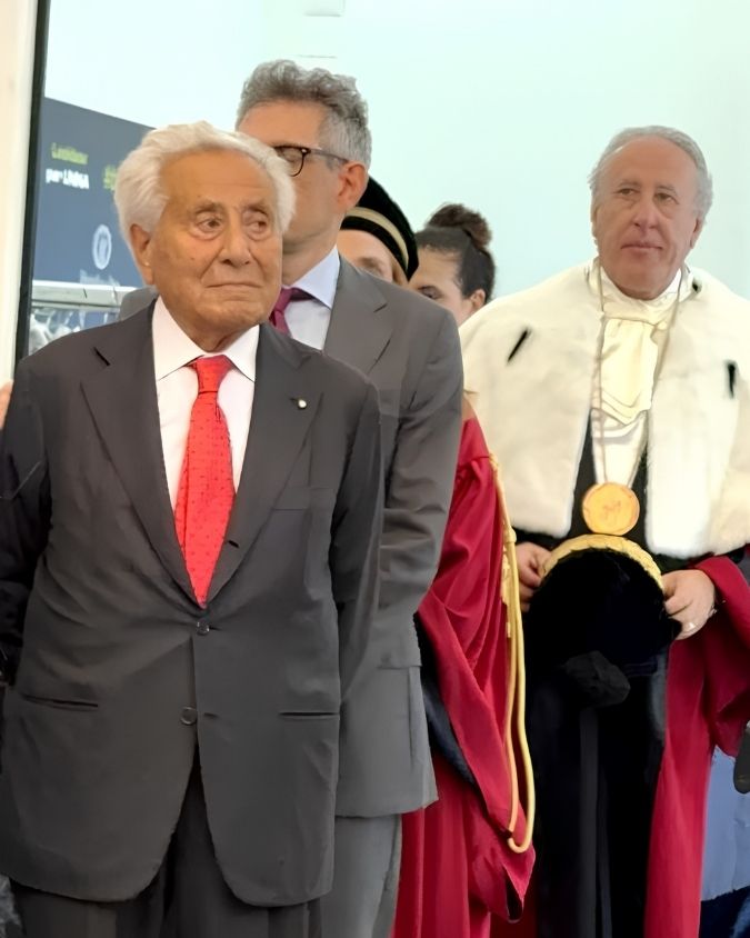 Carmine Petrone Laureato Illustri 2026 Napoli federico II (3)
